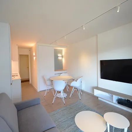 With Garage For 4 People, Cleaning Included *