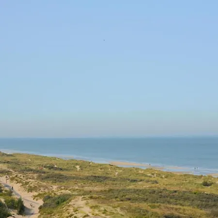 Appartamento Coastal Retreat With Terrace, Cleaning Included